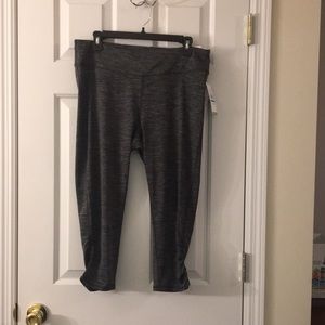Gaiam capris. NWT